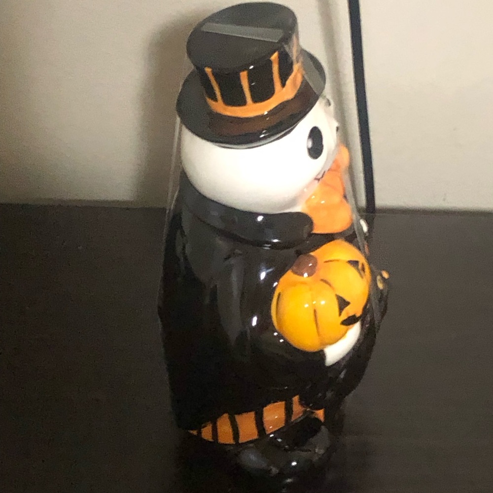 Blue Sky Halloween White Shelton Treat Canister Cookie Jar Ceramic New - Picture 5 of 5